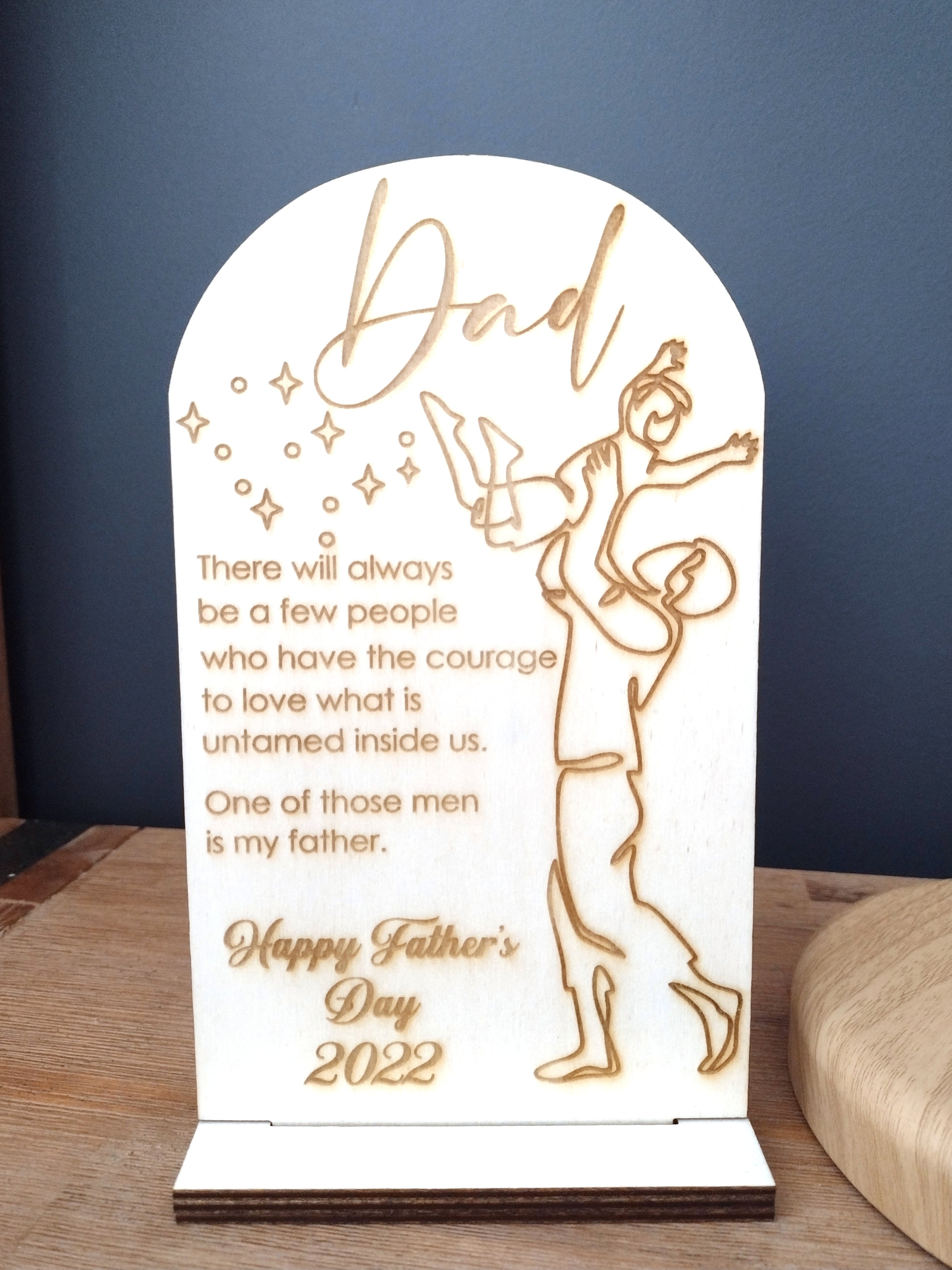Personalised Dad / Daddy / Fathers Day Plaque with a Stand